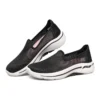 Go Walk Arch Fit „Black White“