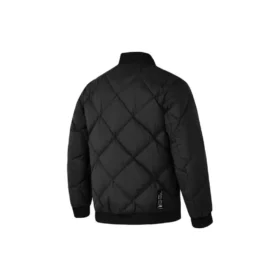 Jednobarevná tkaná péřová bunda s límcem „Black“