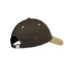 Kšiltovka s výšivkou písmene „Brown Tan“