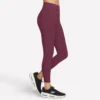 Legíny Skechers Go Walk s vysokým pasem a délkou 7/8 Legíny Skechers Go Walk s vysokým pasem a délkou 7/8