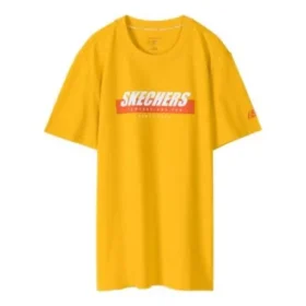 Pánské sportovní tričko Skechers Sport s potiskem abecedy, krátký rukáv, zlatá barva Pánské sportovní tričko Skechers Sport s potiskem abecedy, krátký rukáv, zlatá barva