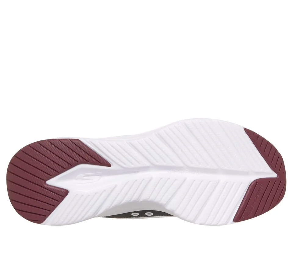 Skechers Slip-ins: Contour Foam – pohodlné nošení Kiroh Skechers Slip-ins: Contour Foam – pohodlné nošení Kiroh