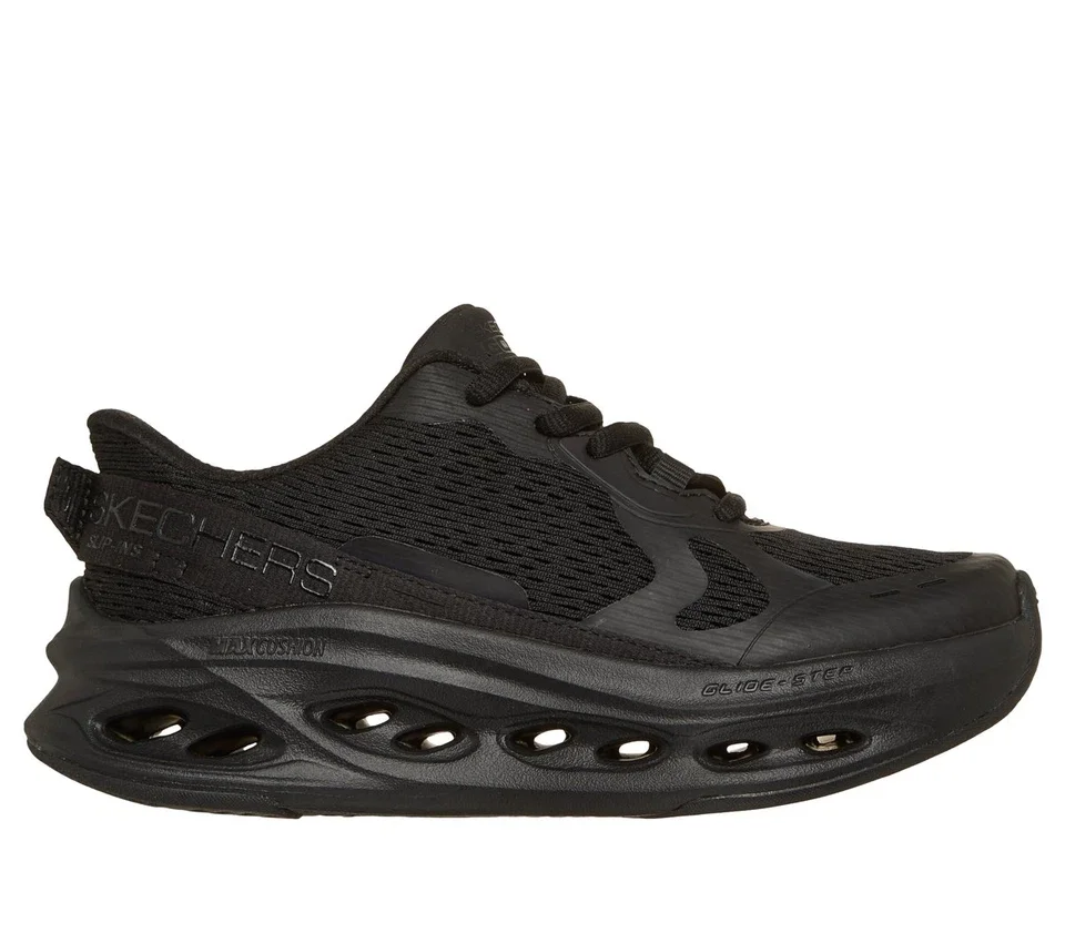 Skechers Slip-ins: Max Cushioning Glide-Step – reklama Skechers Slip-ins: Max Cushioning Glide-Step – reklama