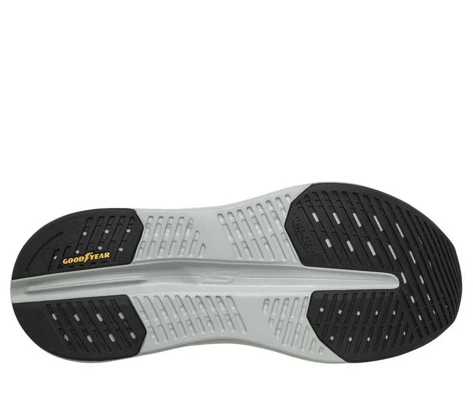 Skechers Slip-ins: Max Cushioning Glide-Step – Reklama Skechers Slip-ins: Max Cushioning Glide-Step – Reklama